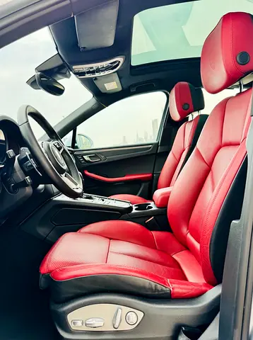 2017 Porsche MACAN 缩略图 9