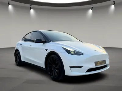 2023 Tesla MODEL Y — фото 3