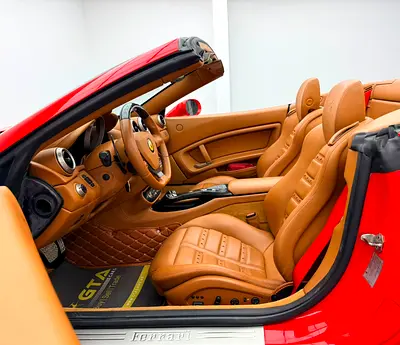 صورة مصغرة 9 لـ 2011 Ferrari CALIFORNIA