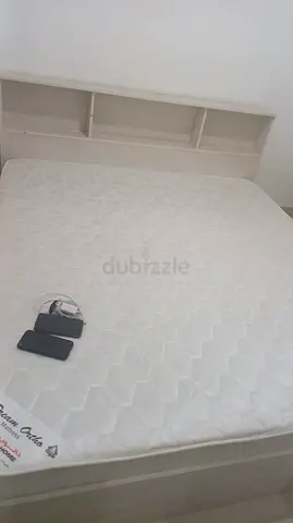 King size bed with mattress