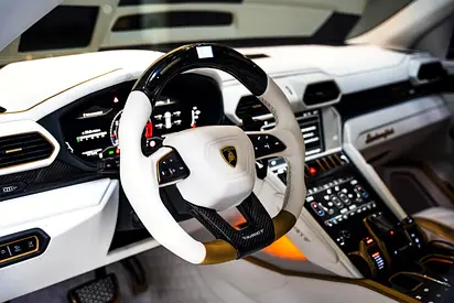 2022 Lamborghini URUS 照片 8