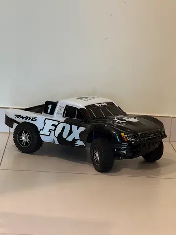 Traxxas Slash RC Short Course Truck 4x4 - Used, Good Condition