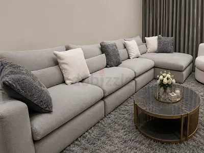 High quality Sectional Modular Sofa 6 siters. Like new
