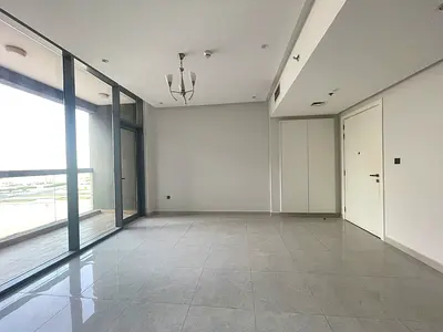 SPACIOUS & BRIGHT 1BHK !! READY TO MOVE !!