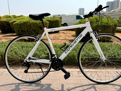 Corvette Hybrid Racing Bike - Lightweight Aluminum Frame, C700 Rims Excellent Condition.