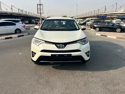 2016 Toyota RAV 4 — фото 2