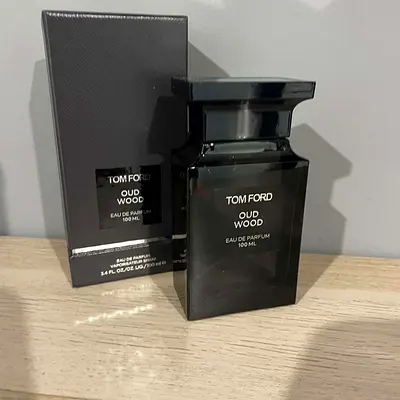 TOM FORD Oud and Wood perfume