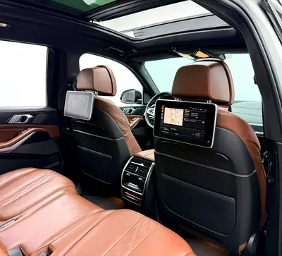 2019 BMW X7 — фото 16