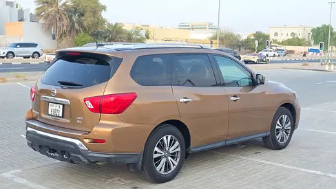 2017 Nissan PATHFINDER — фото 3