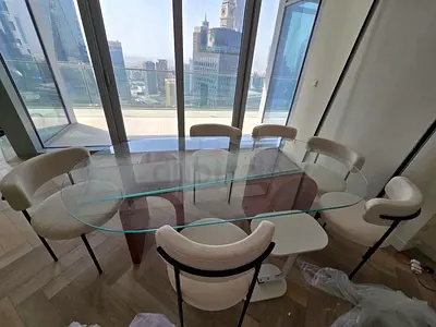Excellent condition Daning Table with chairs