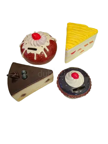Set of 4 Dessert Pieces, Resin Cake Slices, 2 Money Banks, 1 box and one decoration Cup Cake.
