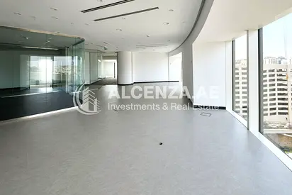 High End| Semi Fitted | Prime Location
