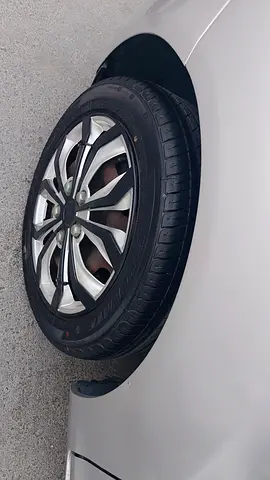 2014 FORD FIESTA 照片 16