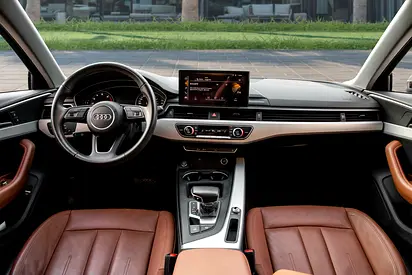 صورة 8 لـ 2021 AUDI A4