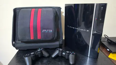 Playstation 3 fat like new never open modded with320 gb hdd  games