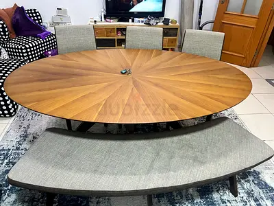 Homecenter Weylin 6 seater Solid wood oval dining table with sunburst veneer top - good condition