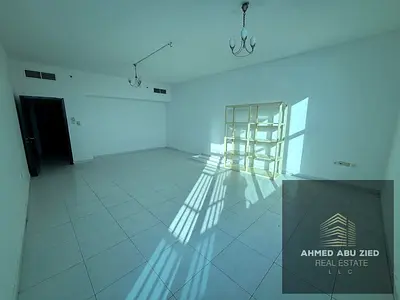 اكبر ثلاث غرف وصاله / مطبخ واسع / بلكونه مفتوحه / مناسب للعائلات / تشطيبات سوبر ديلوكس / لوكيشن مميز بجوار السفير مول / سعر مميز / تسهيلات في الدفع