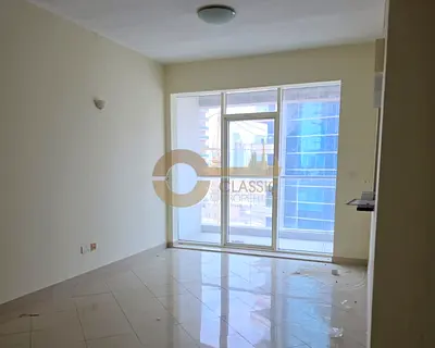 CANAL VIEW | SPACIOUS 2BR | SEMI-CLOSED KITCHEN