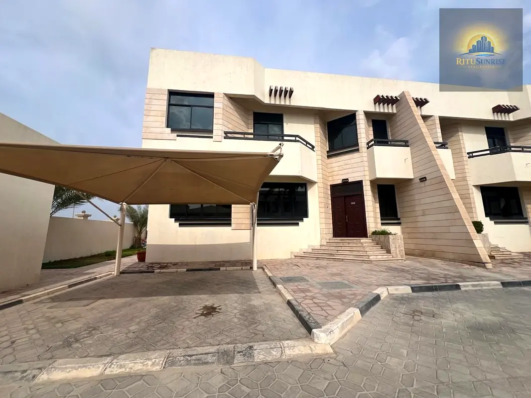 SPACIOUS 4 BED ROOM HALL WITH MAID ROOM VILLA AVAILABLE IN MBZ CITY