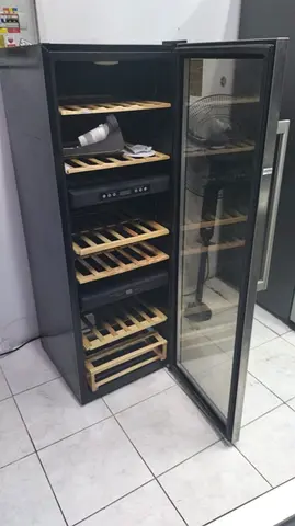 Brand New hoover Wine cooler fridge - single door glass, wooden shelves
