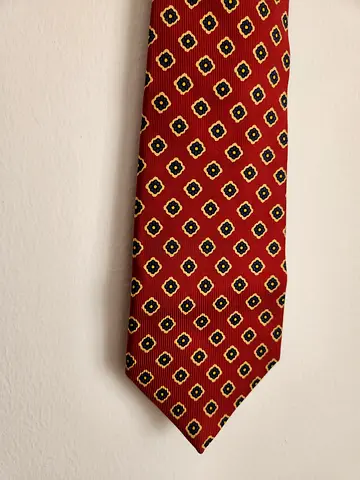 Barneys New York x Charles Hill Silks 100% Silk Tie – Red Foulard Geometric (Made in England)