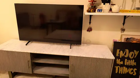 Samsung TV 43 inch