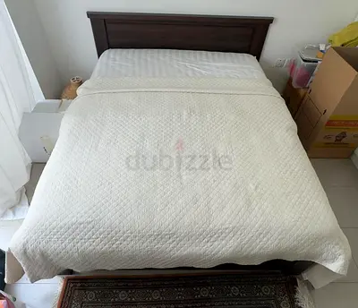 Home Centre Optec Queen Bed with Mattress + 2 Matching Bedside Tables: 700 AED