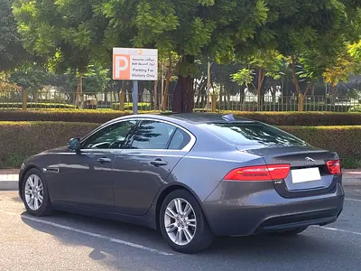 2016 Jaguar XE — фото 3