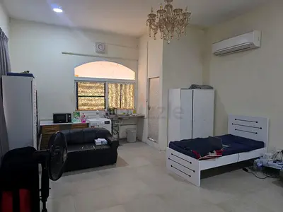 Looking for Room Mate in Villas in Barsha Neat and Clean