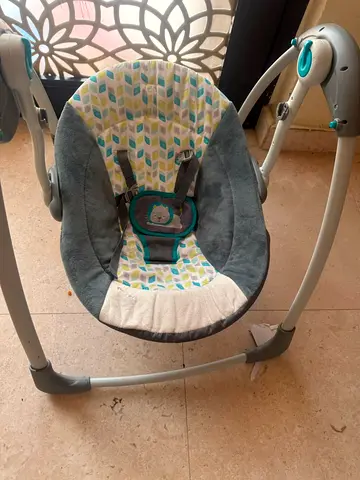 Baby swing
