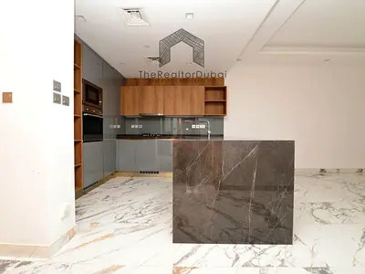 Pool view | Mid floor | Kitchen equipped | Flexible T&Cs