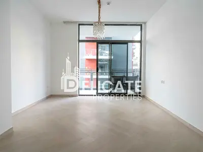 MODERN 2BR | BALCONY | CITY & COMMUNITY VIEWS