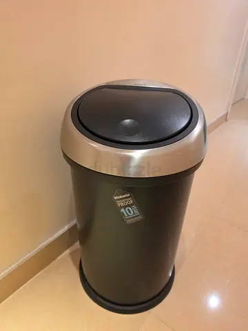 Brabantia Touch Bin, 60 L  Round Kitchen Bin - Black