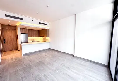 Large 879 Sq Ft 1BR | Brand New | Pool View | Vacant Now