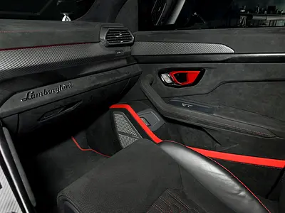 2024 Lamborghini URUS — миниатюра 9