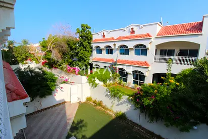 WELL BUILT VILLA | PRIVATE GARDEN | MAID ROOM