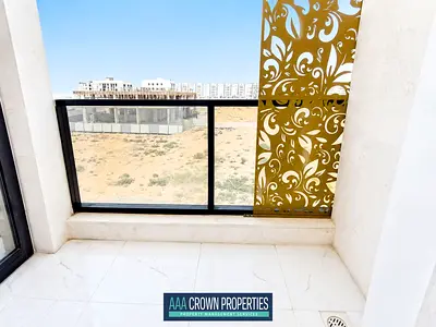 BRAND NEW 2- BEDROOM HALL WITH 1 MONTH FREE