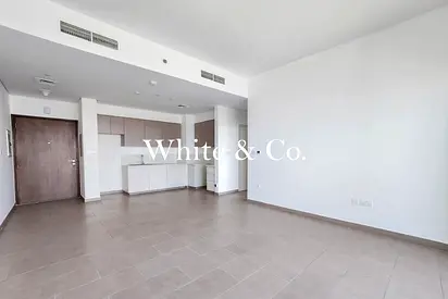 CLOSE TO PARK | UNFURNISHED | AVAILABLE