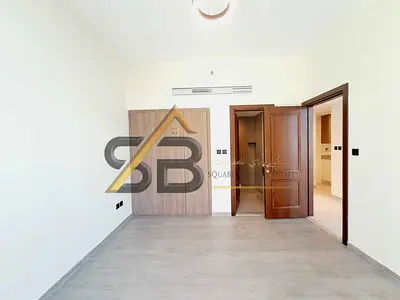 13 Month Contract ( 1Bedroom Hall ) All Facilities 4Mint To WTC Metro