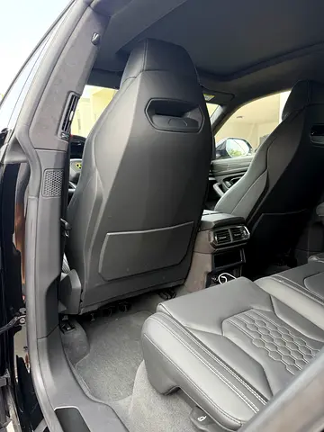 صورة 4 لـ 2025 Lamborghini URUS