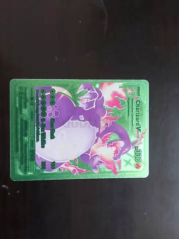 Charizard VMAX Holographic Pokémon Card (Green Full Art)