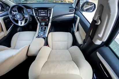 Mitsubishi Montero Sport GLS, миниатюра 6