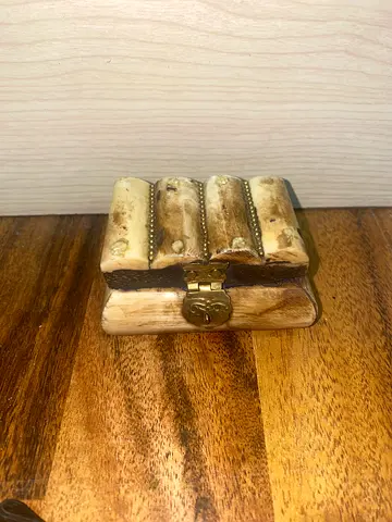 Mini camel bone trinket box-8cm length