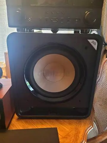 Polk Audio 12" HTS12 Powered Subwoofer — Flawless Condition