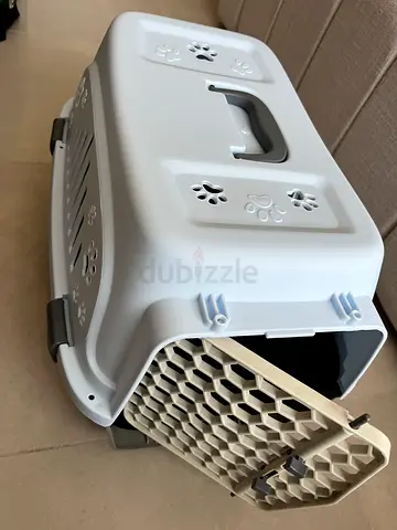 Cat carrier