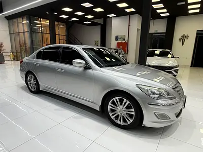2014 Hyundai GENESIS — фото 3