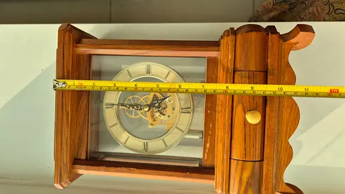 Vintage wooden mantel clock with glass panels - working battery movement