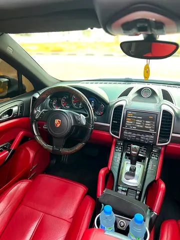 2014 Porsche CAYENNE — миниатюра 8
