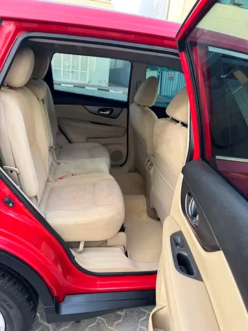 2016 Nissan X-TRAIL 照片 7