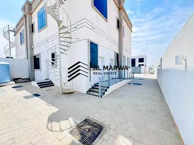 Best offer 5bhk with huge majlis big yard just 140
